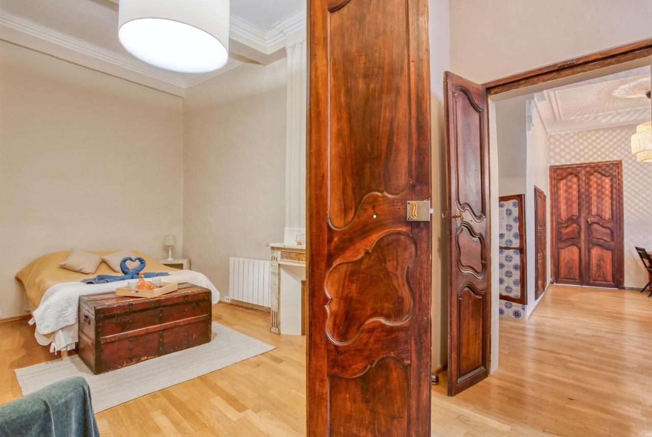 Superbe Appartement 95M2 Proche Arenes- Parking Offert Nîmes Kültér fotó