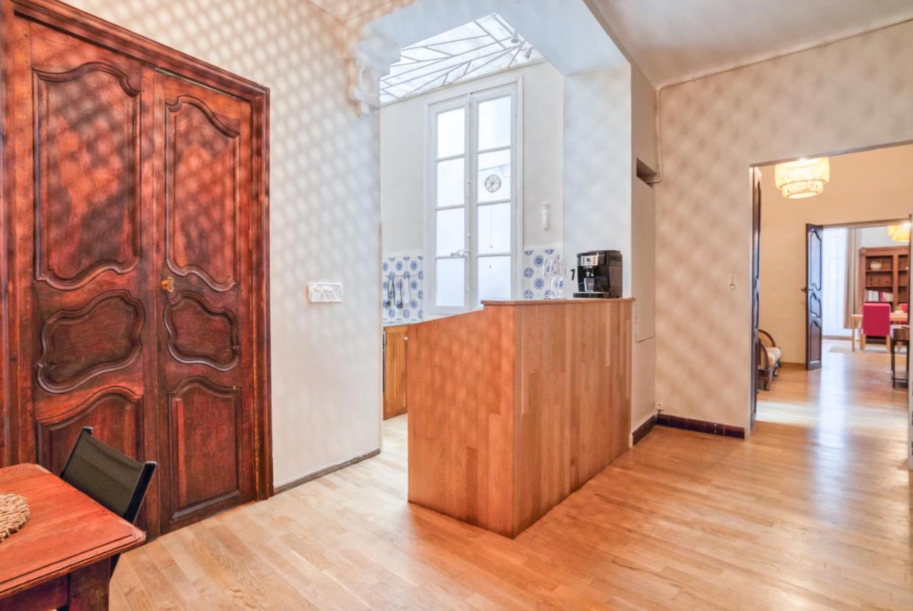 Superbe Appartement 95M2 Proche Arenes- Parking Offert Nîmes Kültér fotó