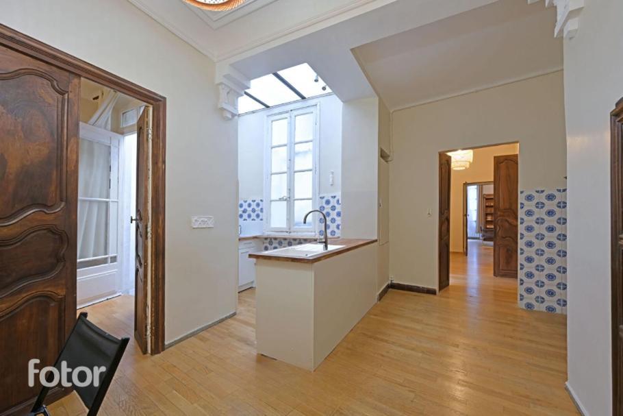 Superbe Appartement 95M2 Proche Arenes- Parking Offert Nîmes Kültér fotó